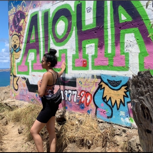 Meet your Posher, Brey - Picture 1 of 6